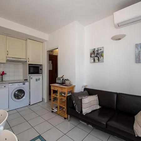 Апартаменты T2 Pour 4 Pers Avec Balcon Et Parking - Fr-1-803-1 Ле-Лаванду