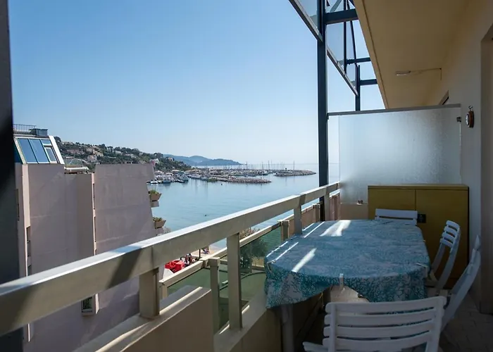 T2 Pour 4 Pers Avec Balcon Et Parking - Fr-1-803-1